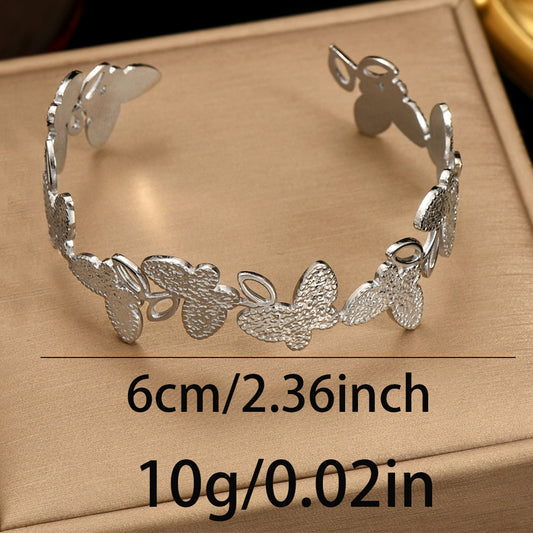 Glimissy Platinum-Plated Petal Bangle – Carved Elegance